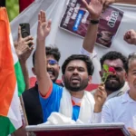 लेह से सीधे दिल्ली पहुंचे शिक्षाविद और सामाजिक कार्यकर्ता सोनम वांगचुक, जंतर-मंतर पर चल रहे प्रदर्शन में शामिल हुए।